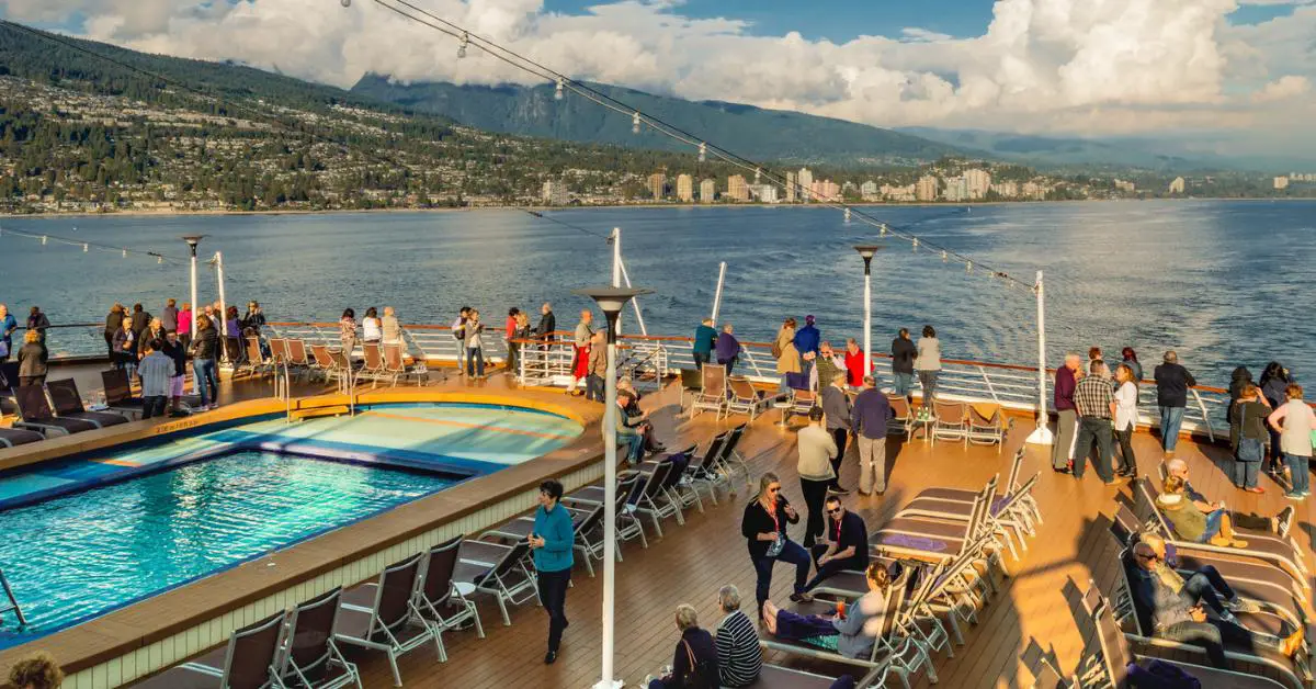 Holland America Line The Volendam Lido Deck